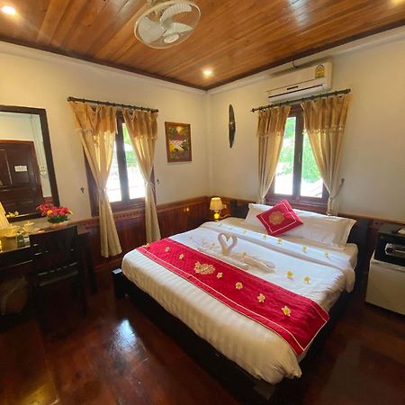 Golden Lotus Boutique Hotel 琅勃拉邦 外观 照片