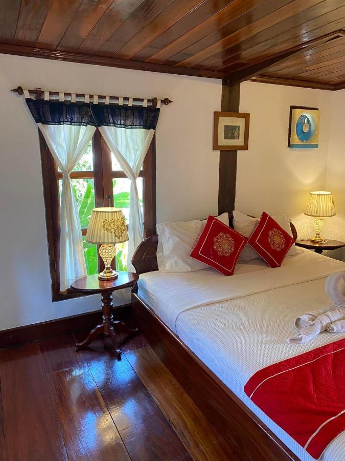 Golden Lotus Boutique Hotel 琅勃拉邦 外观 照片