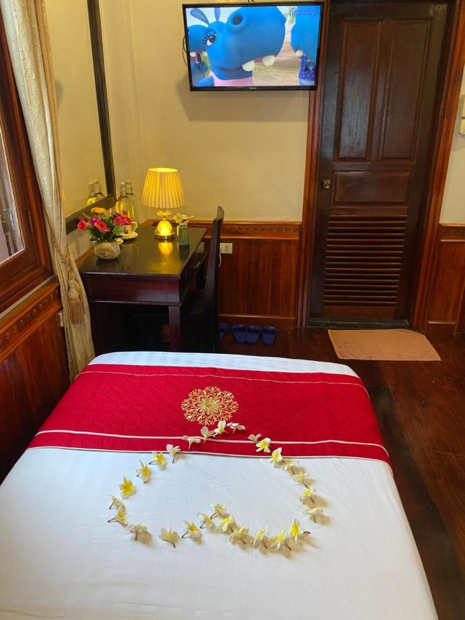 Golden Lotus Boutique Hotel 琅勃拉邦 外观 照片