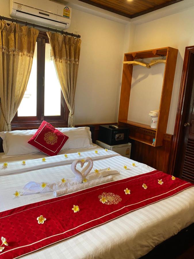 Golden Lotus Boutique Hotel 琅勃拉邦 外观 照片