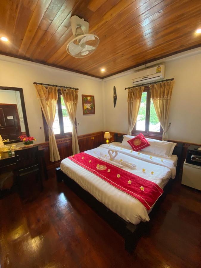 Golden Lotus Boutique Hotel 琅勃拉邦 外观 照片