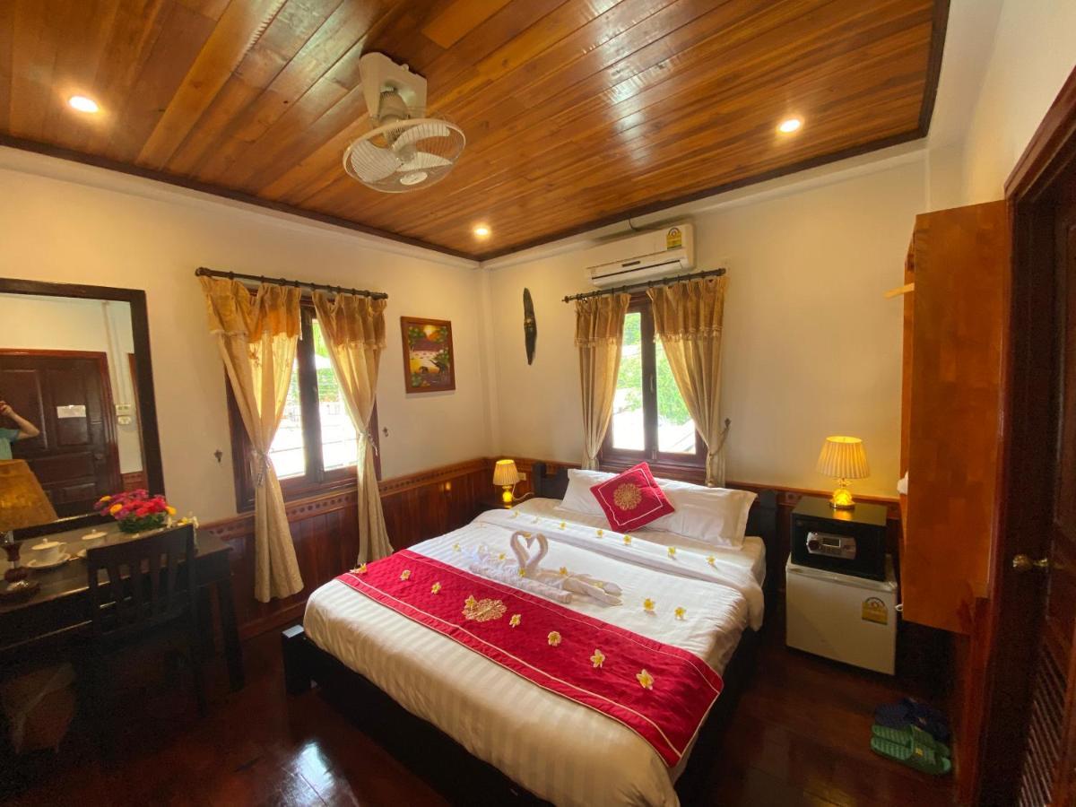 Golden Lotus Boutique Hotel 琅勃拉邦 外观 照片