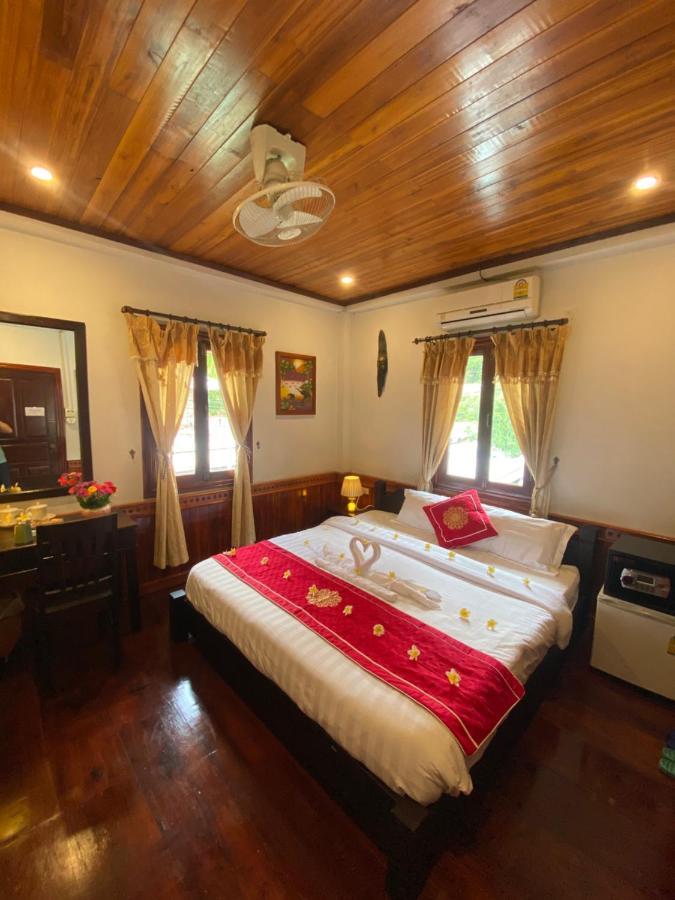 Golden Lotus Boutique Hotel 琅勃拉邦 外观 照片