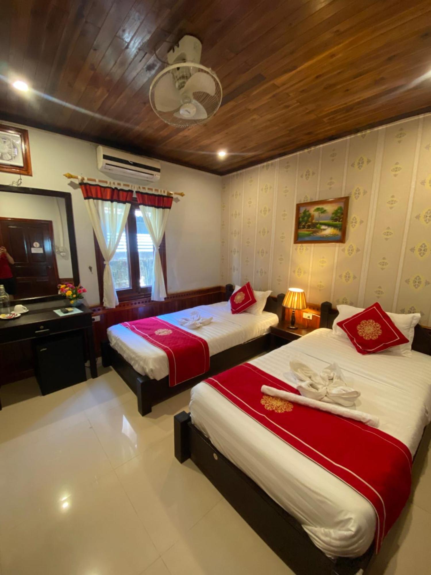 Golden Lotus Boutique Hotel 琅勃拉邦 外观 照片