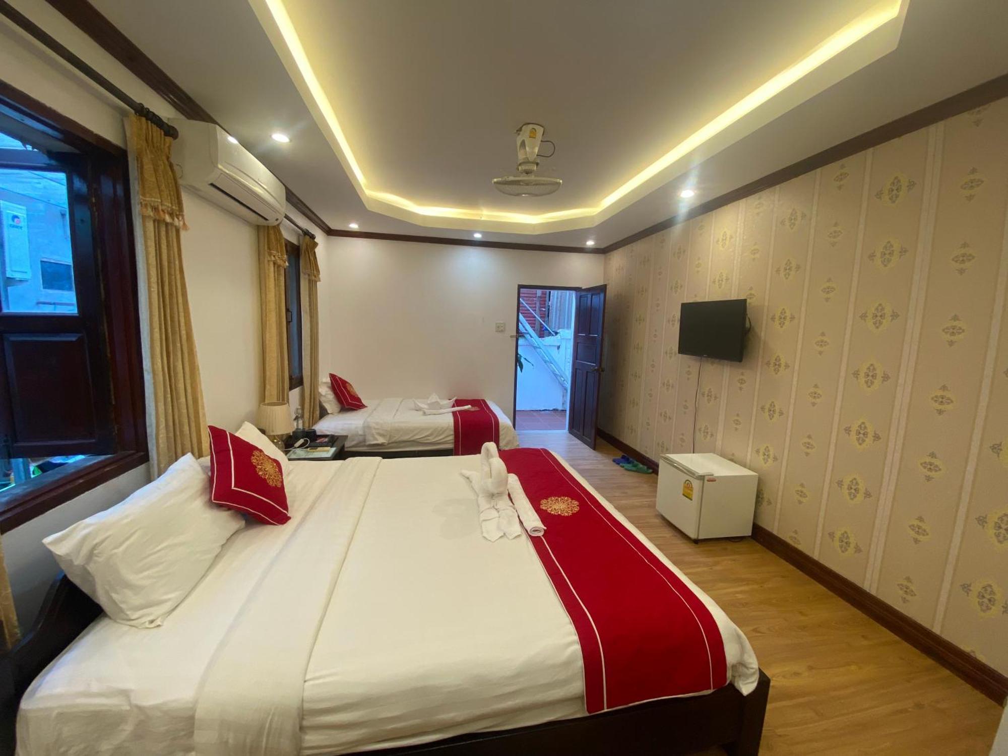 Golden Lotus Boutique Hotel 琅勃拉邦 外观 照片