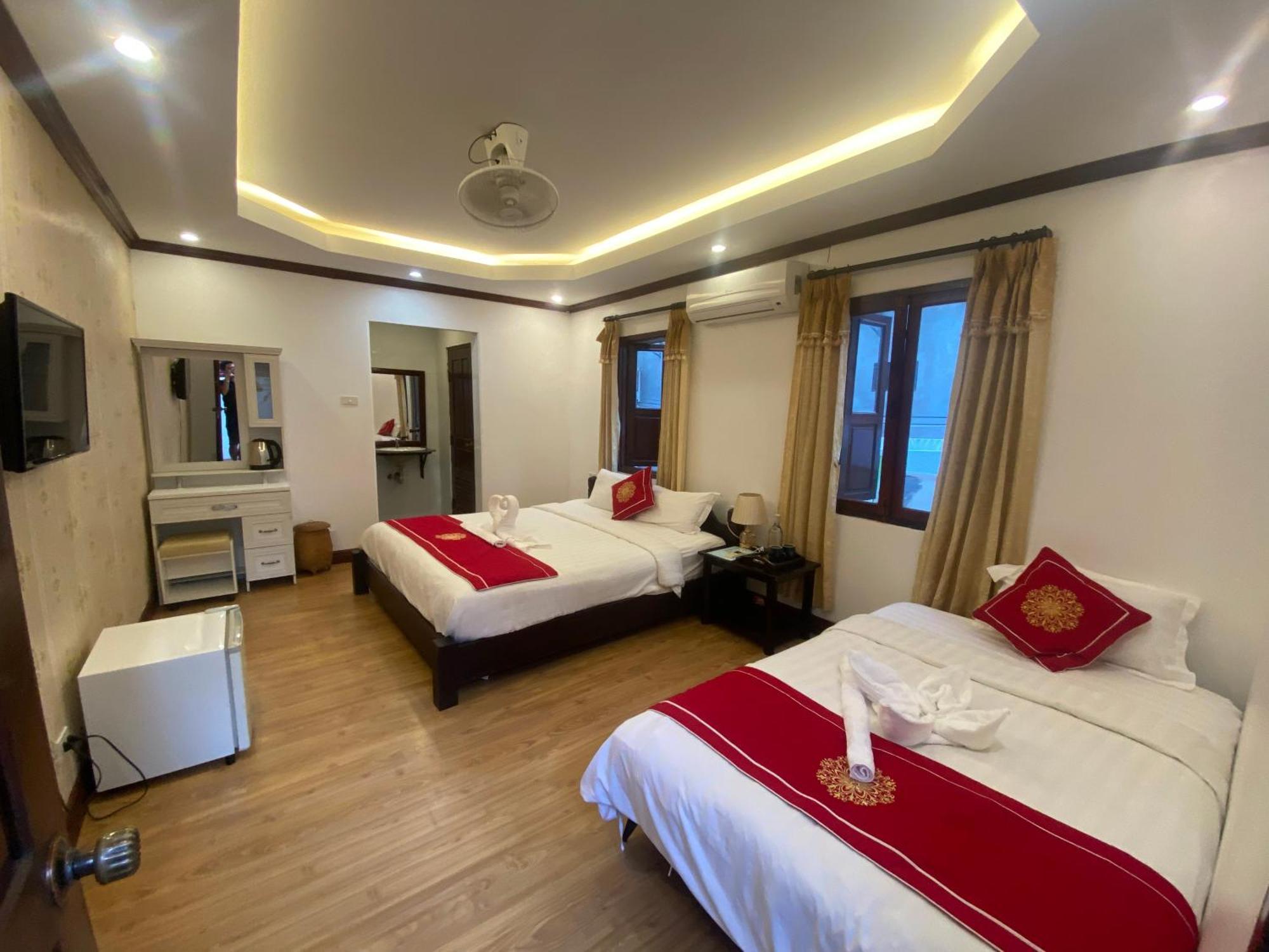 Golden Lotus Boutique Hotel 琅勃拉邦 外观 照片