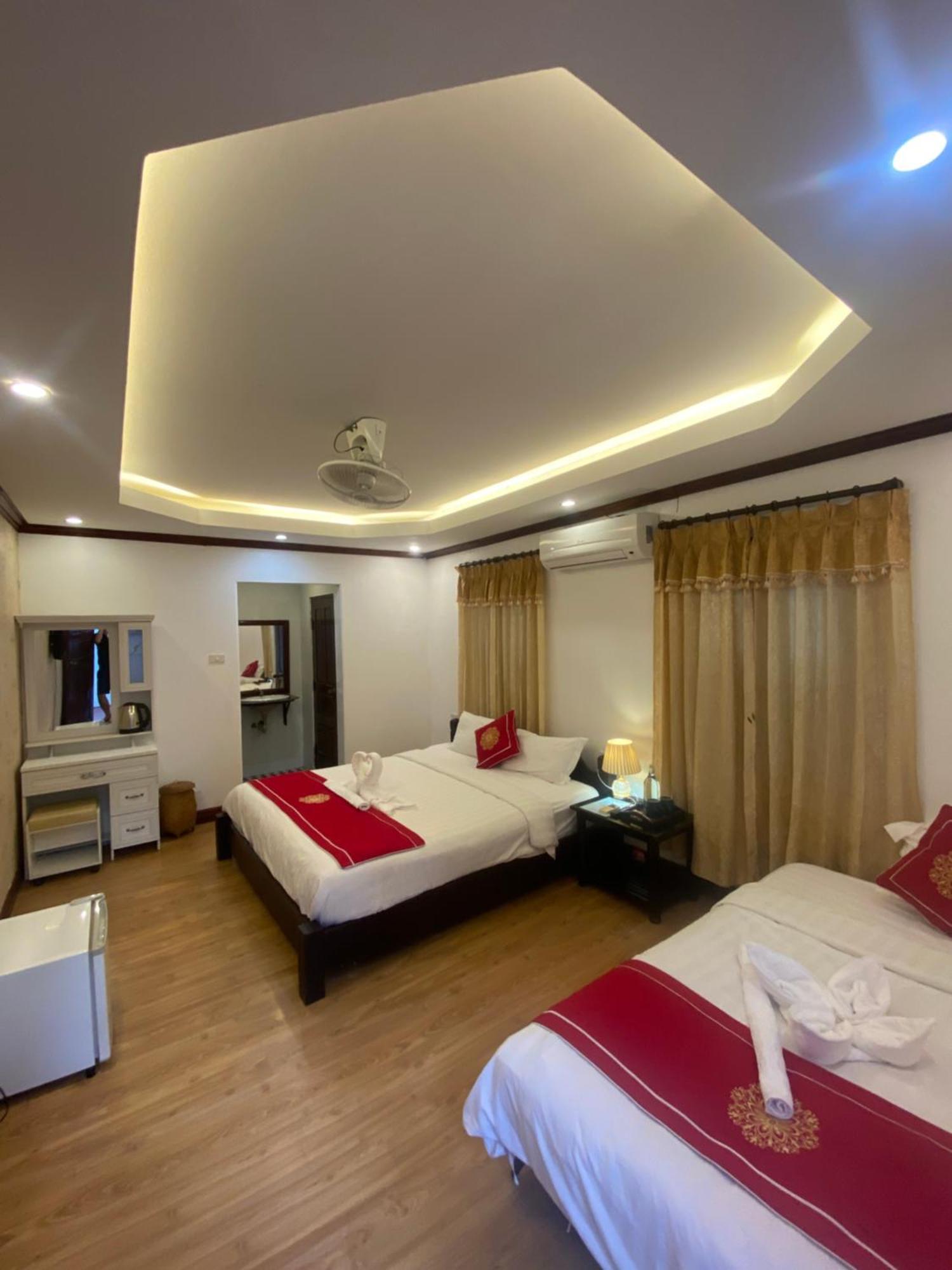 Golden Lotus Boutique Hotel 琅勃拉邦 外观 照片