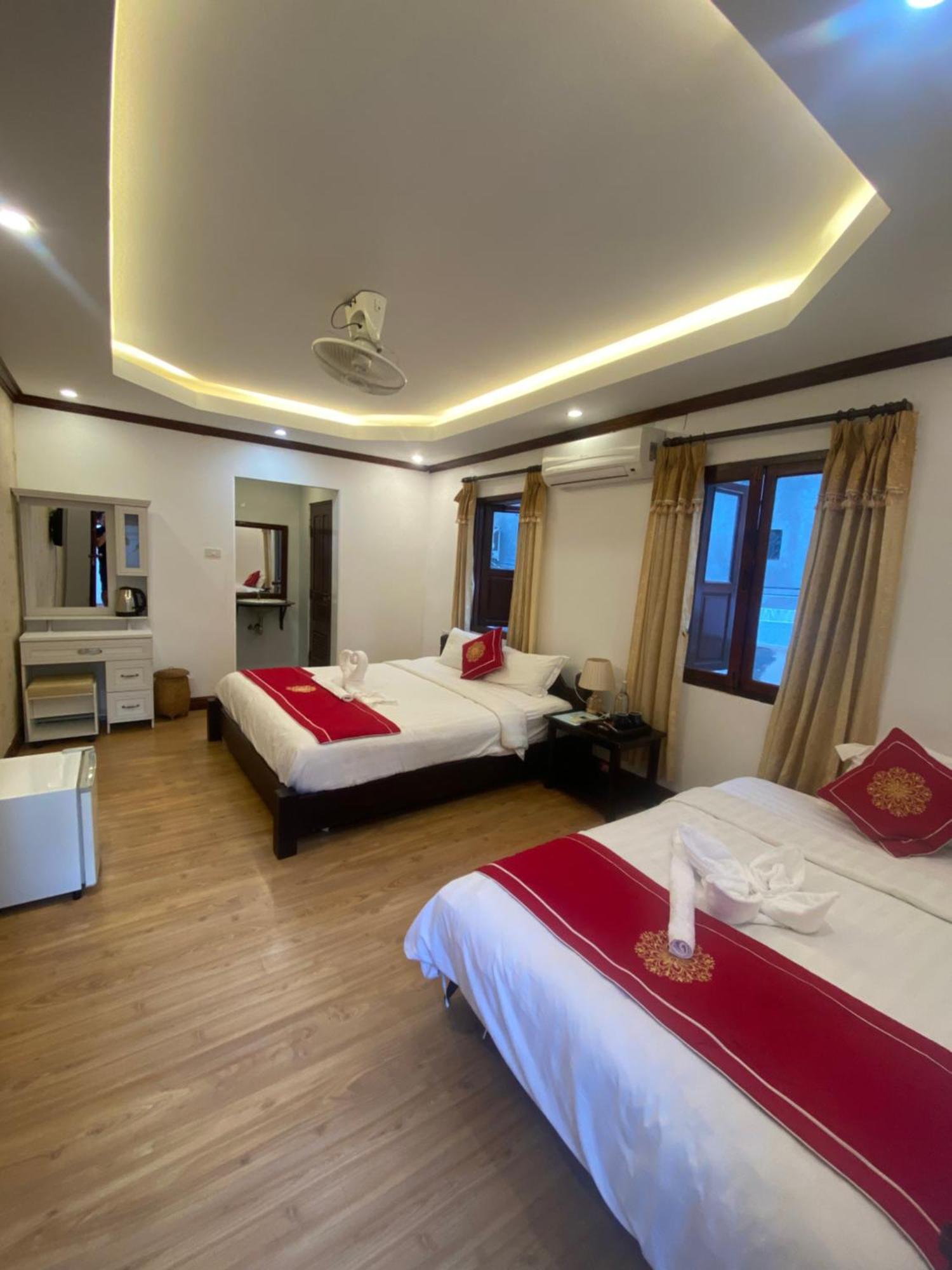Golden Lotus Boutique Hotel 琅勃拉邦 外观 照片
