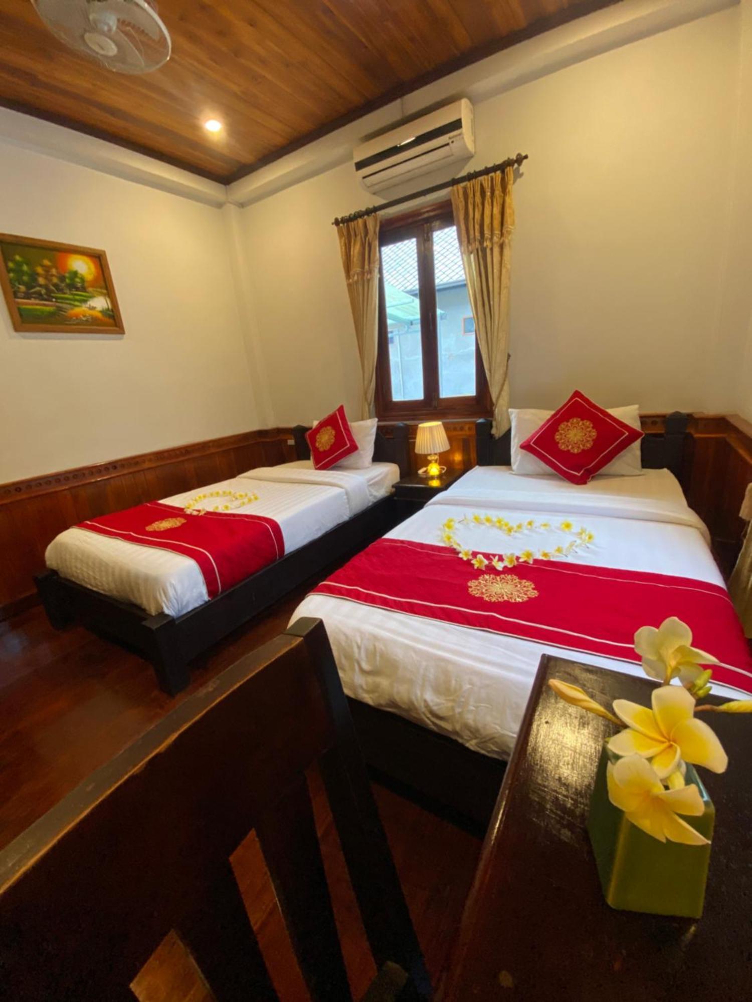 Golden Lotus Boutique Hotel 琅勃拉邦 外观 照片
