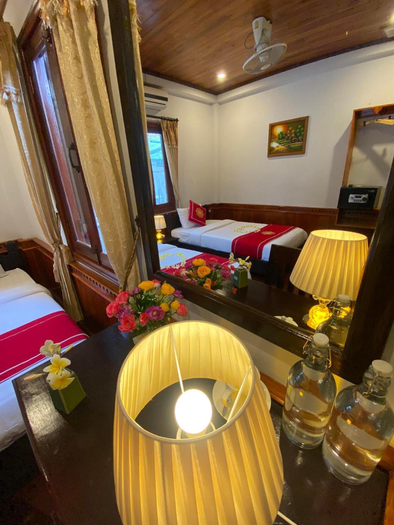 Golden Lotus Boutique Hotel 琅勃拉邦 外观 照片